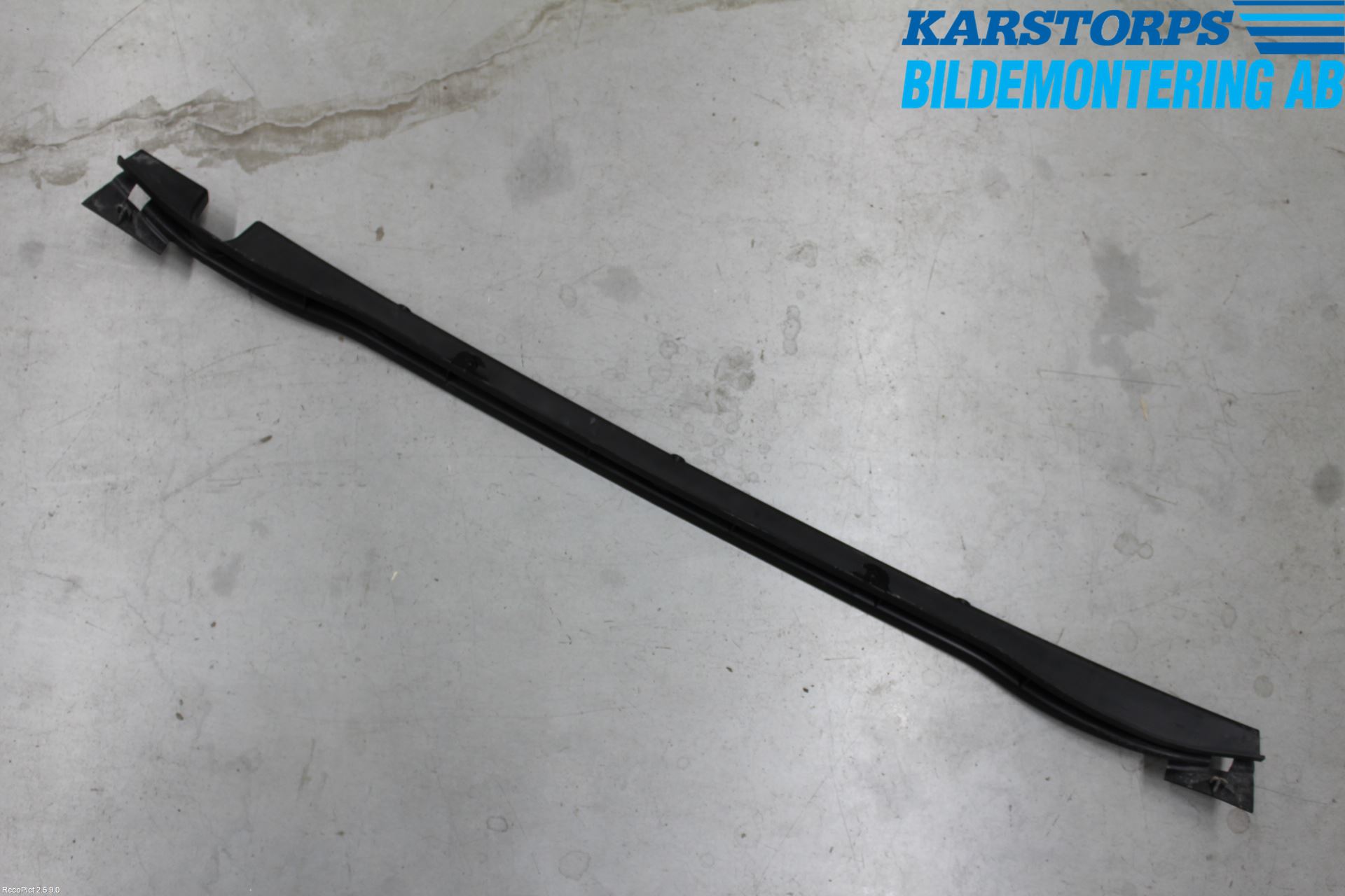 Volvo V70 08-13 Stötfsidostycke Mellanlägg