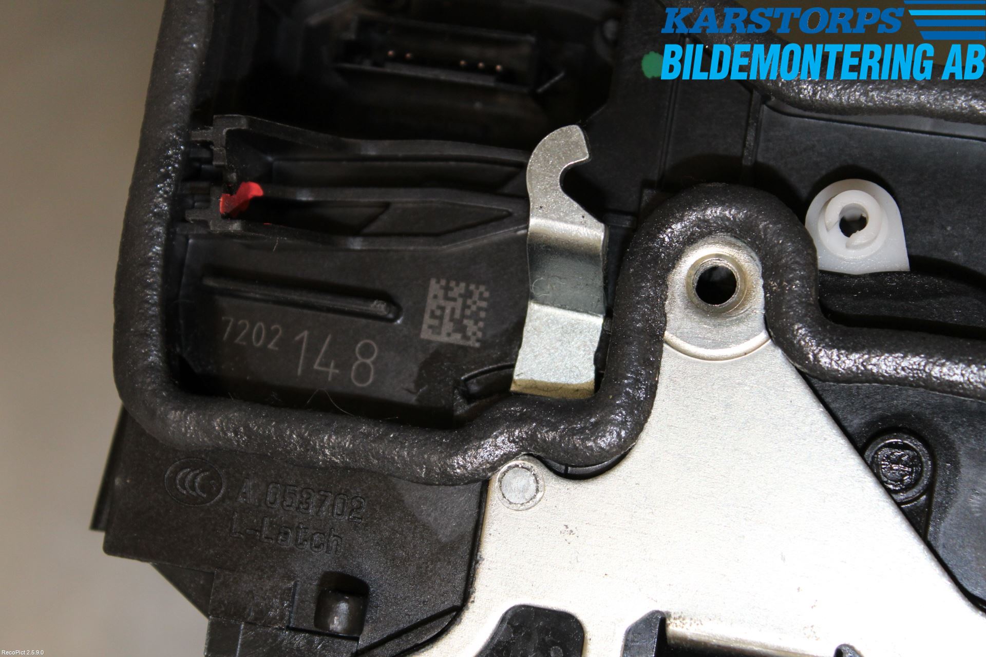 BMW X3 E83     03-10 Låskista-Dörrlås