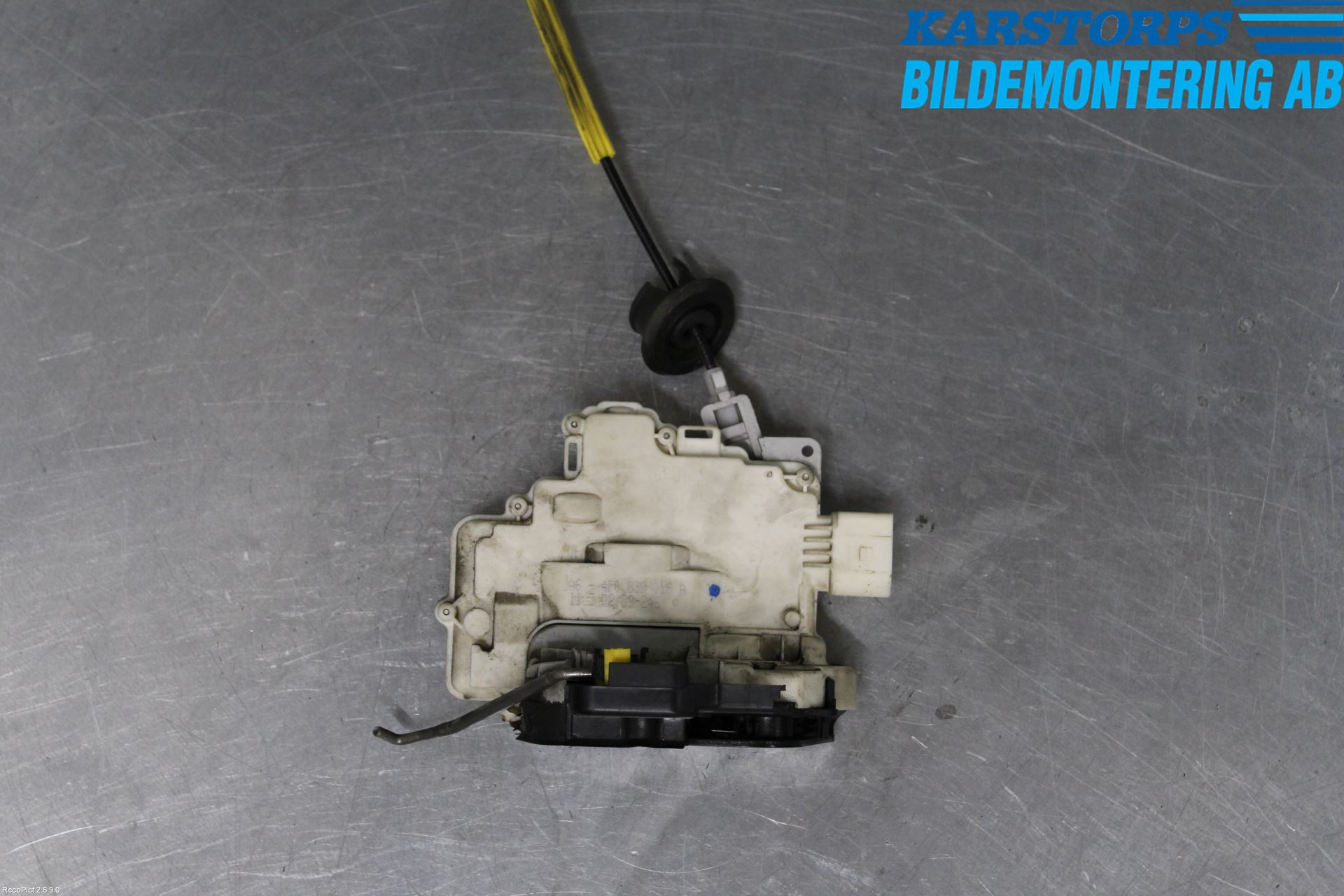 Audi A6/S6     05-11 Låskista-Dörrlås