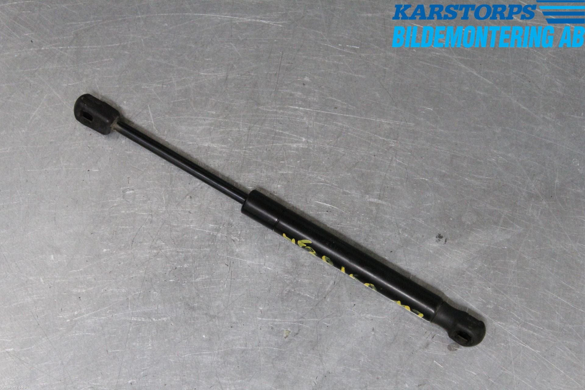 Volvo V70 14-16 Gasfjäder Motorhuv