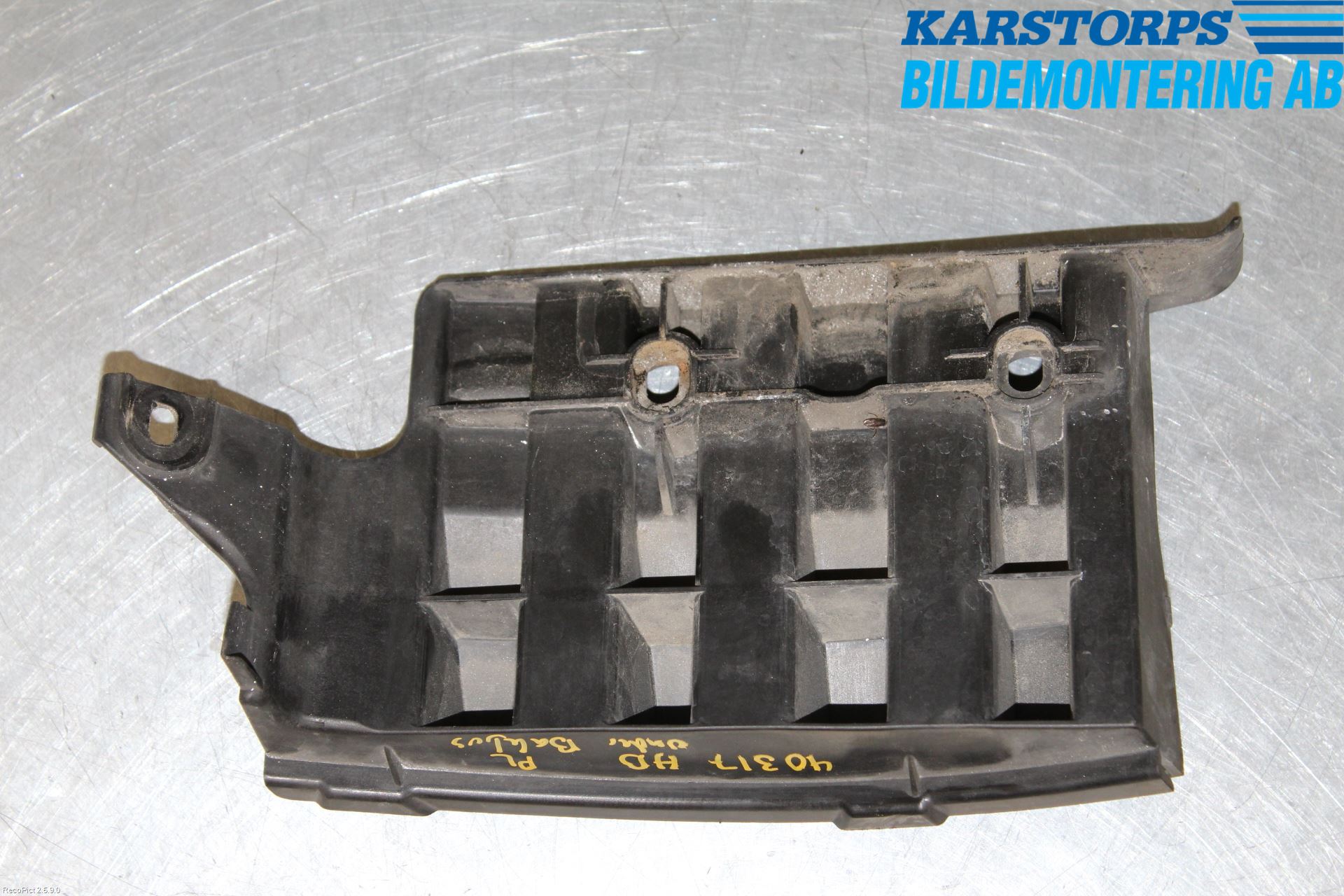 Audi A6/S6     05-11 Stötfångarfäste Bak Hö