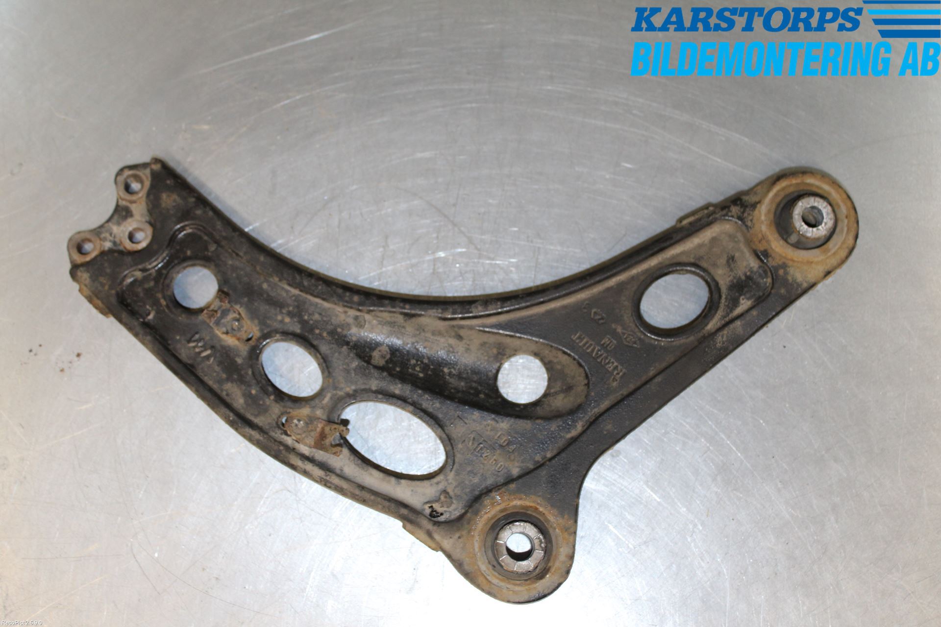 Renault TRAFIC   02-14 Bärarm Fram Undre Hö