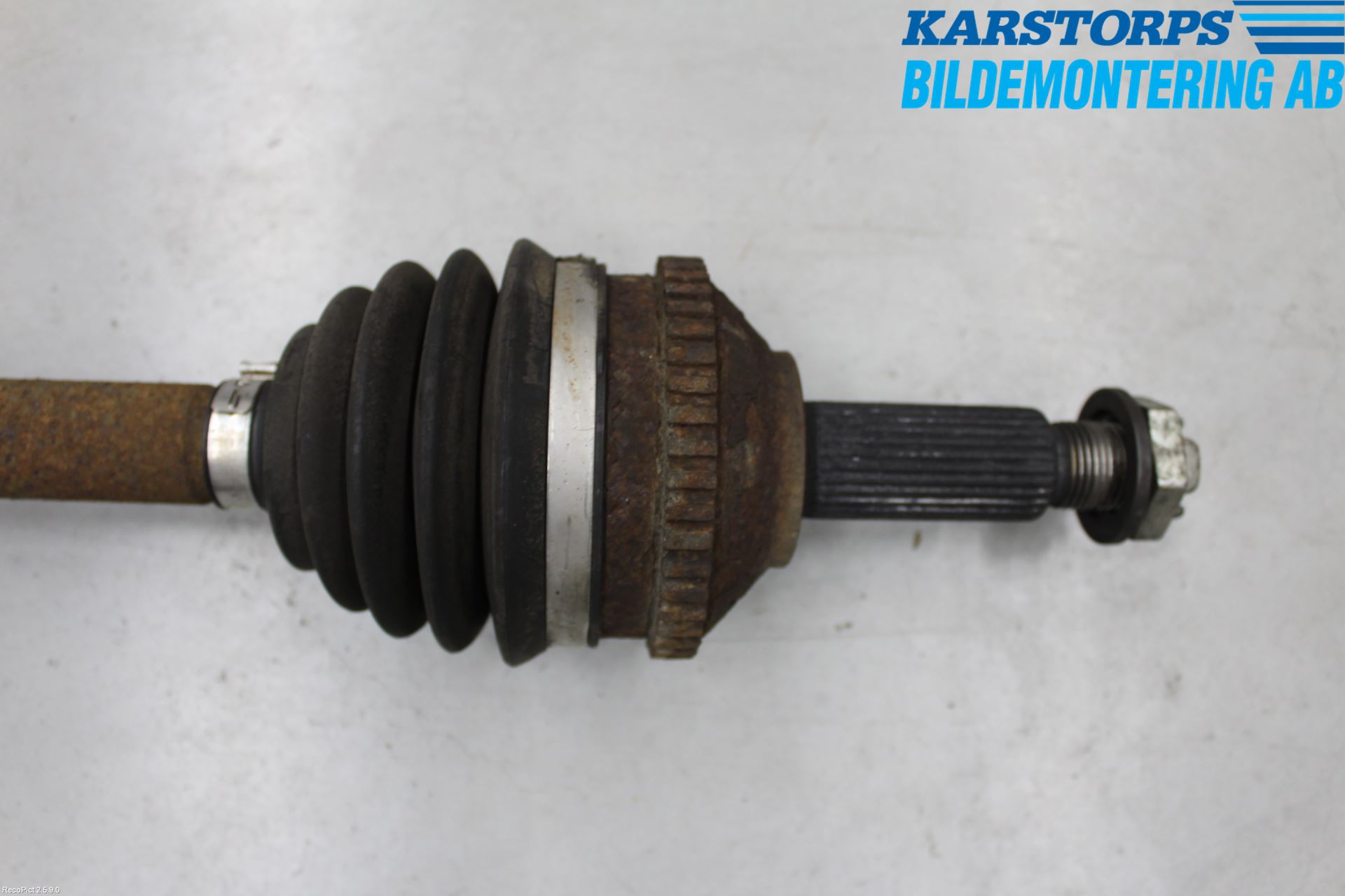 Jaguar XJ X350        03-09 Drivaxel Bak Höger