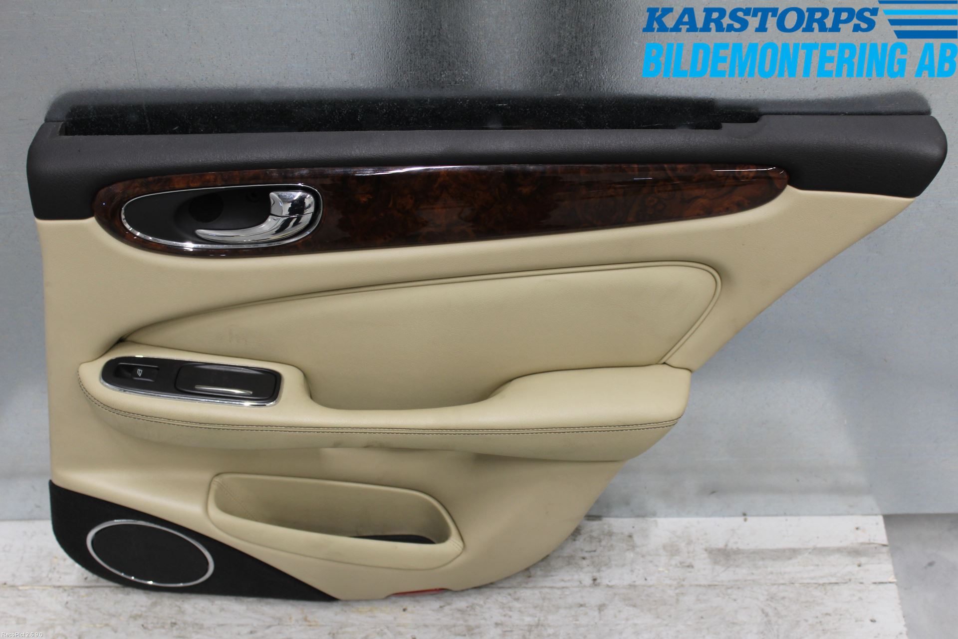 Jaguar XJ X350        03-09 Dörrklädsel Hö