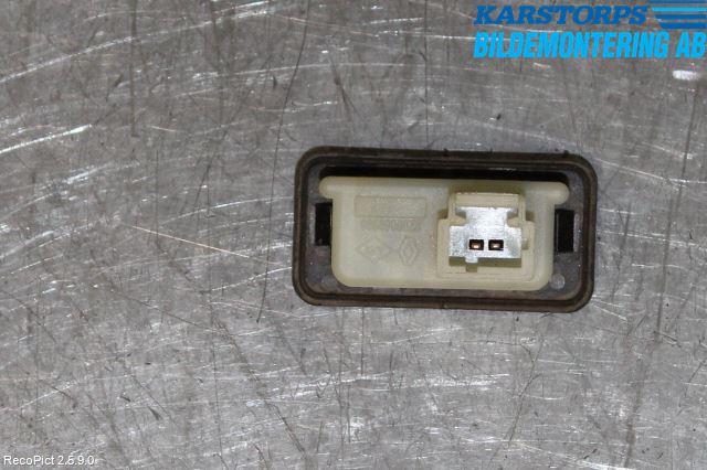 Renault ESPACE/GRAND ESPACE 04-14 Strömställare Baklucka