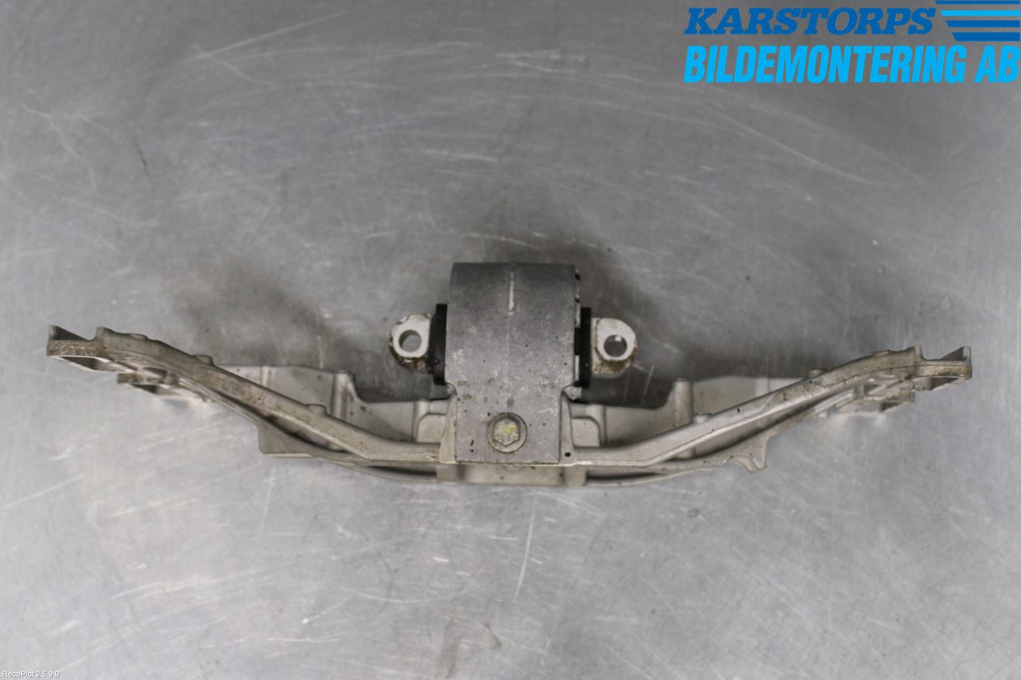 Jaguar XJ X350        03-09 Växellådsbalk