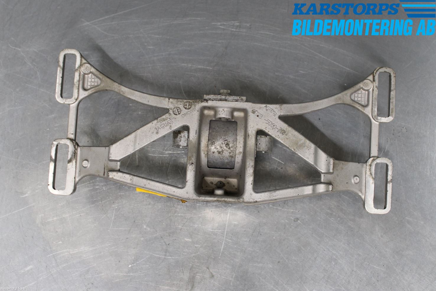 Jaguar XJ X350        03-09 Växellådsbalk