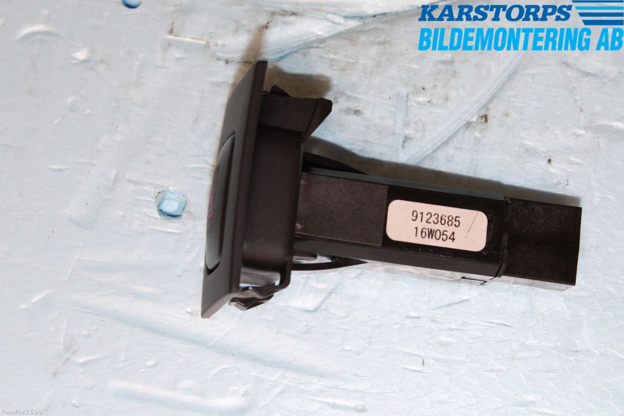 Volvo V70 14-16 Strömställare Varnings