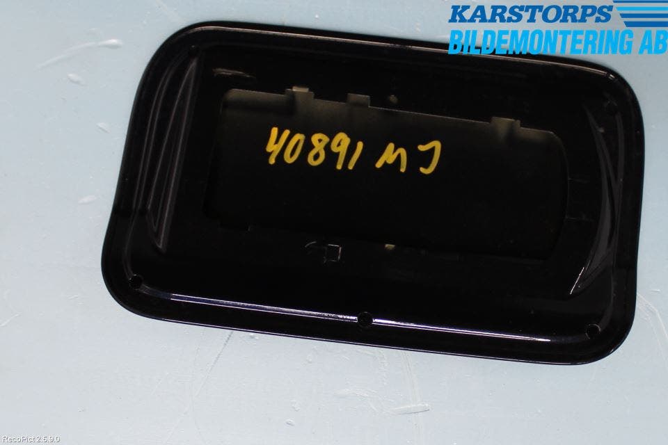 BMW 3 F30/F31/F80 12-19 Tanklucka