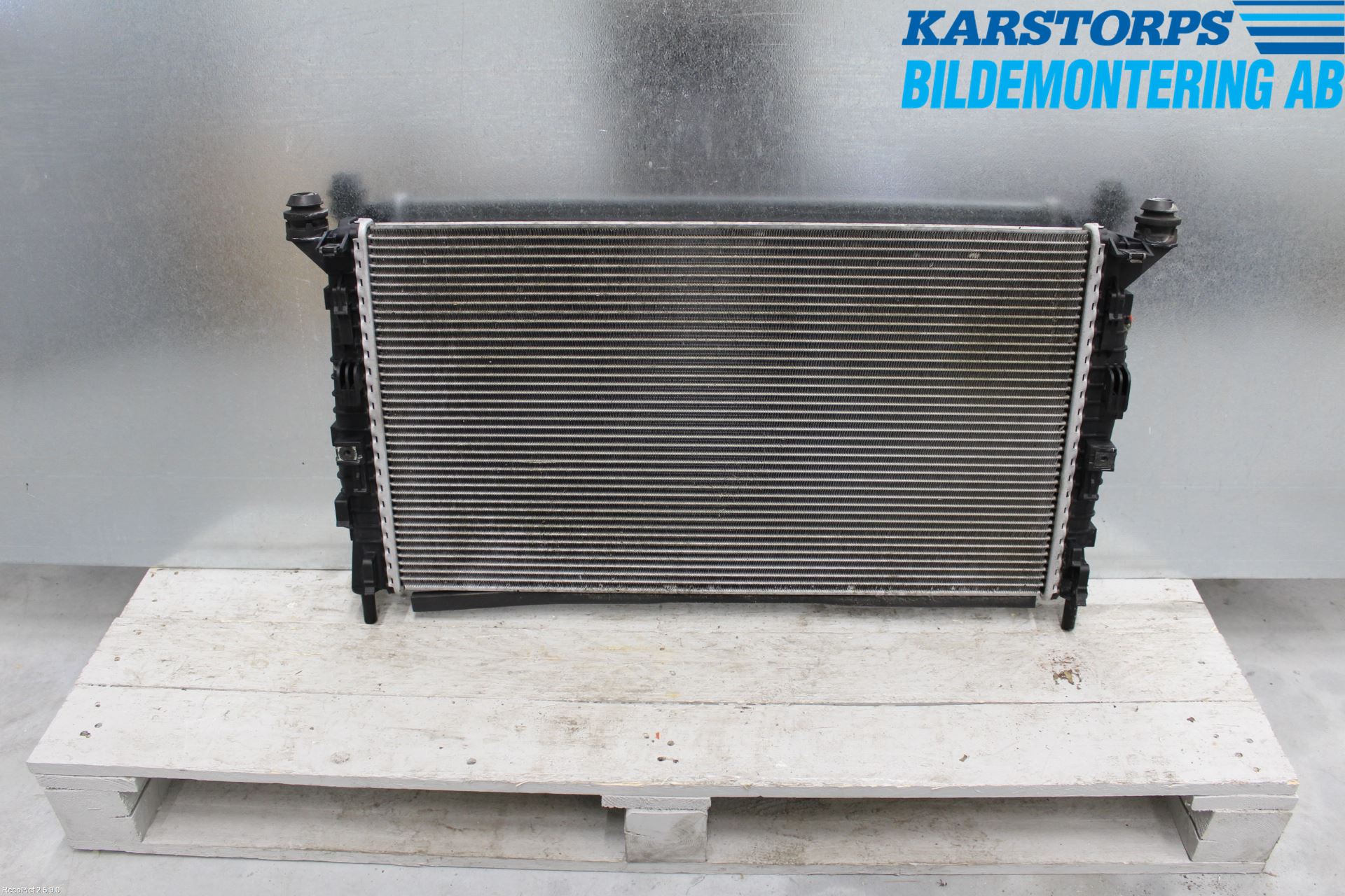 Volvo V50 04-07 Kylare Man