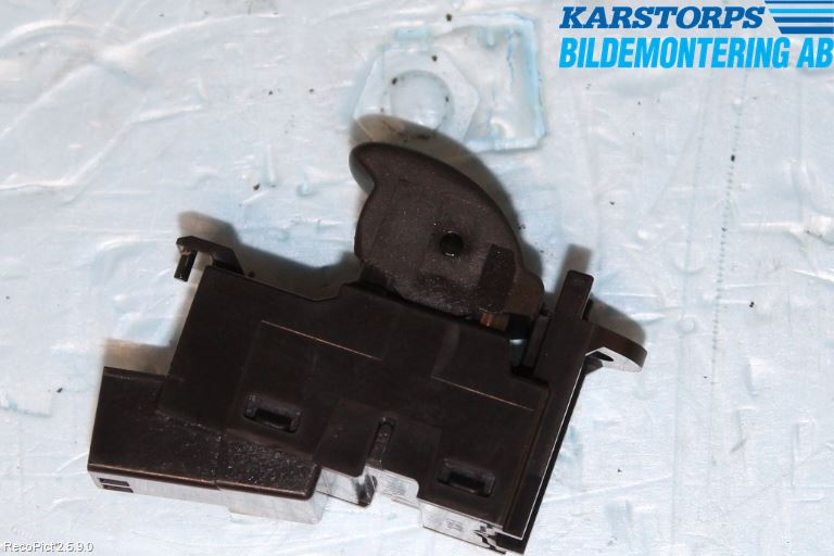 Volvo V60 11-13 Strömställare Elhiss