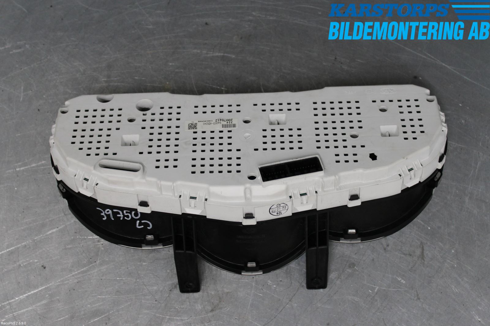 Kia CARNIVAL Instrument Komb