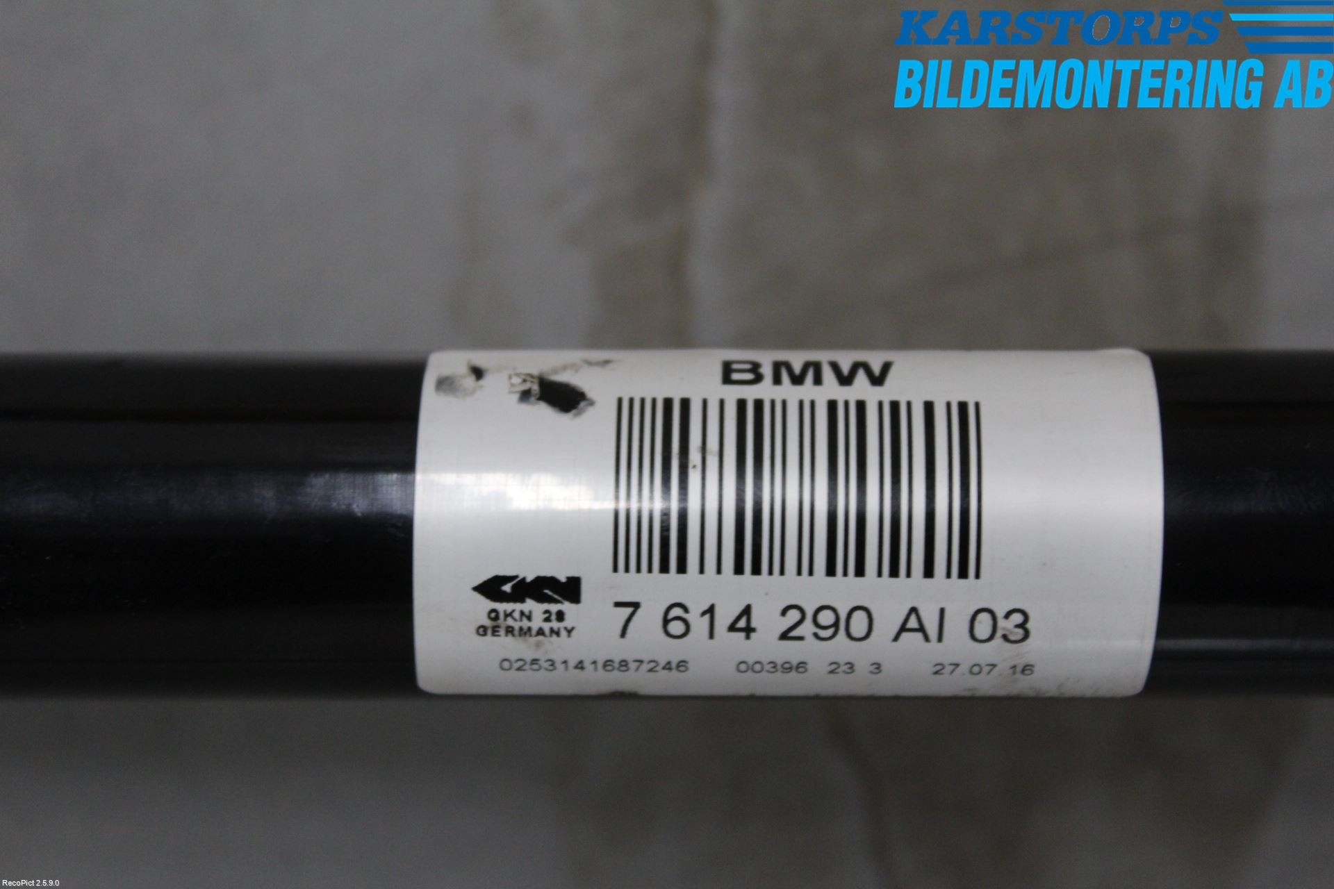 BMW 5 F10/F11/F18 09-17 Drivaxel Bak Höger