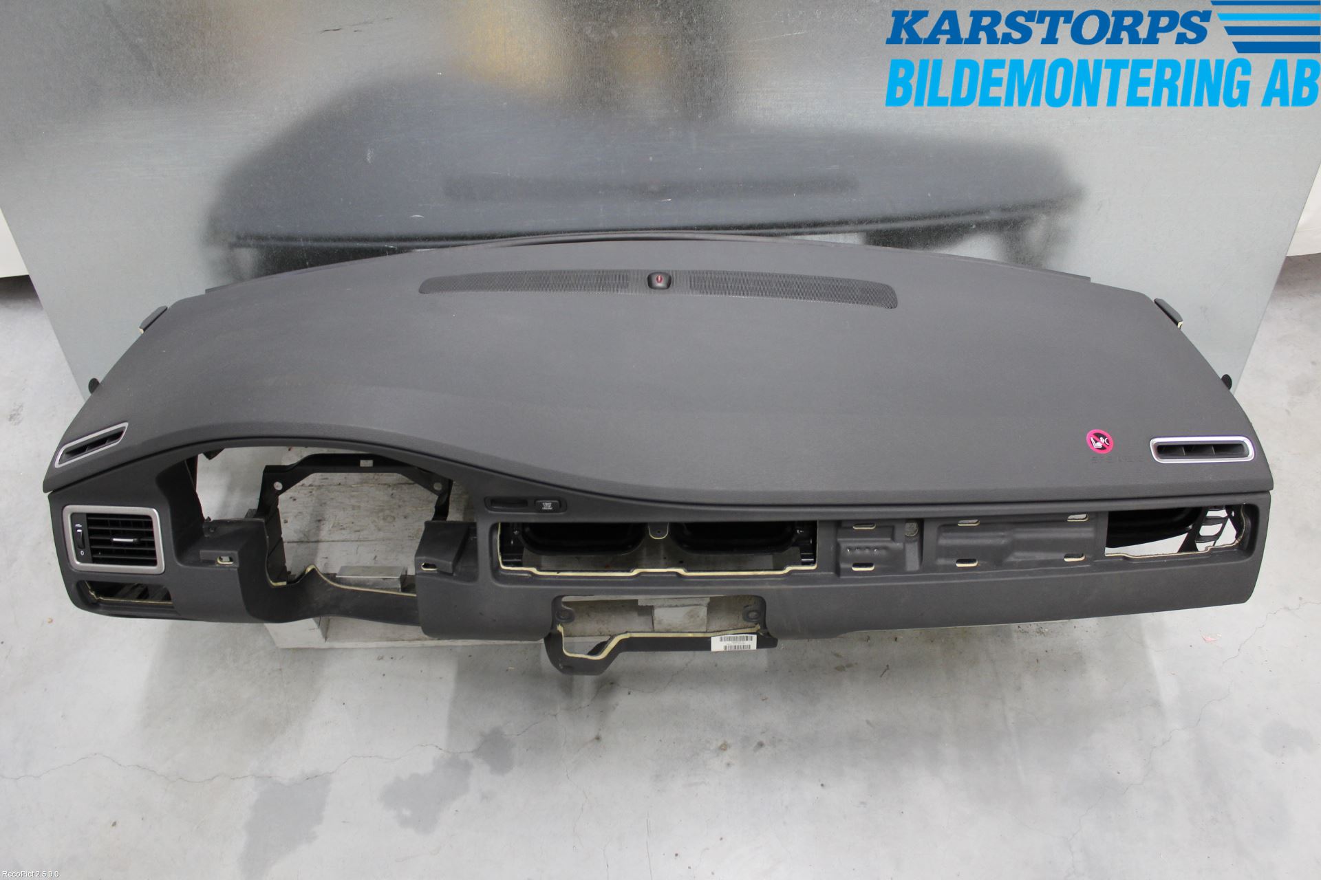 Volvo XC70 08-13 Instrumentbräda