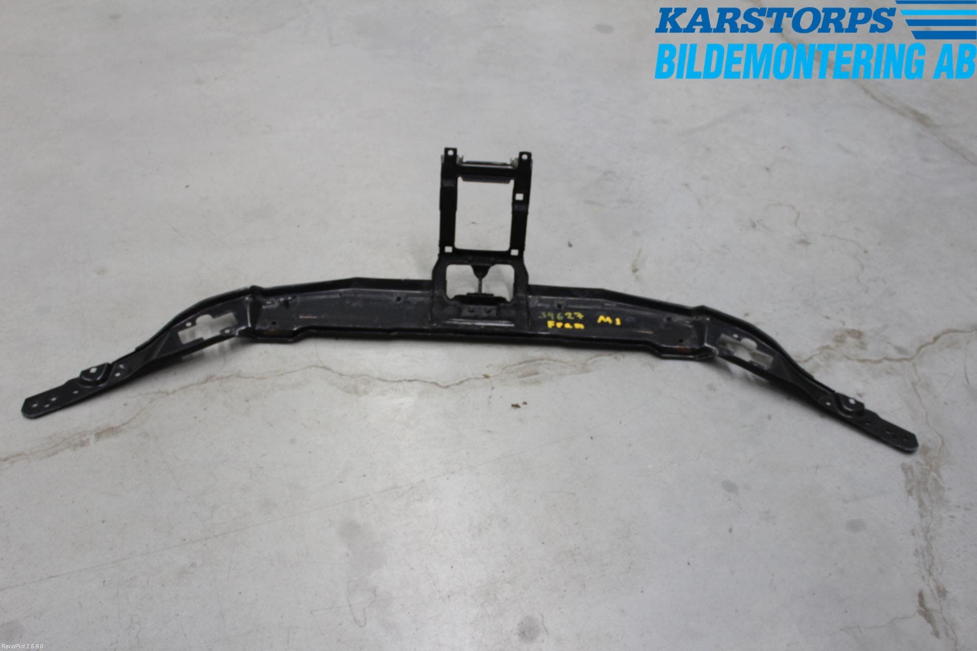 Mercedes-Benz MB S-KLASS (W220) 99-05 Front Huvlåsplåt-Balk