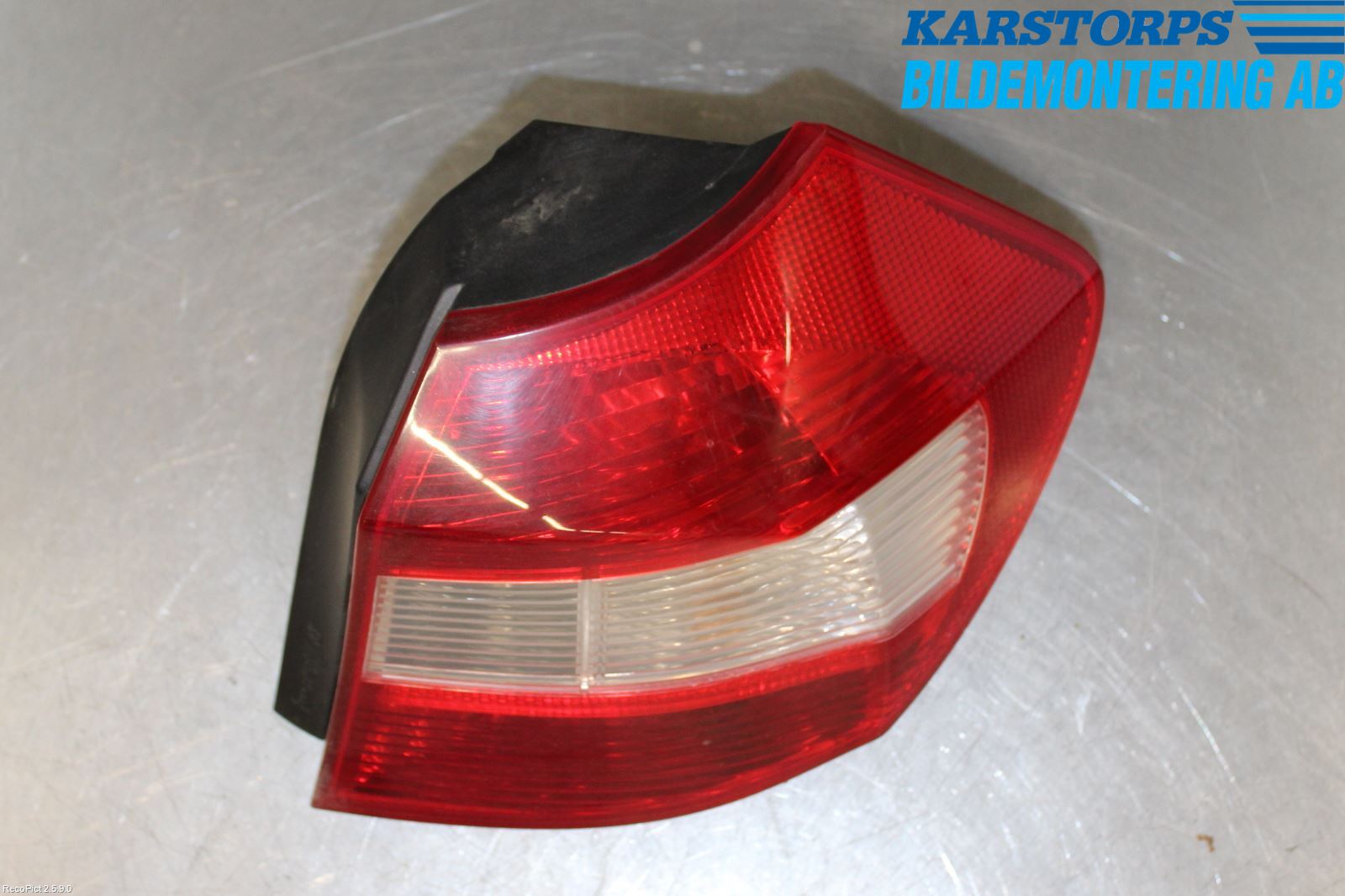 BMW 1 E87/81 5D/3D 03-11 Bakljus Höger