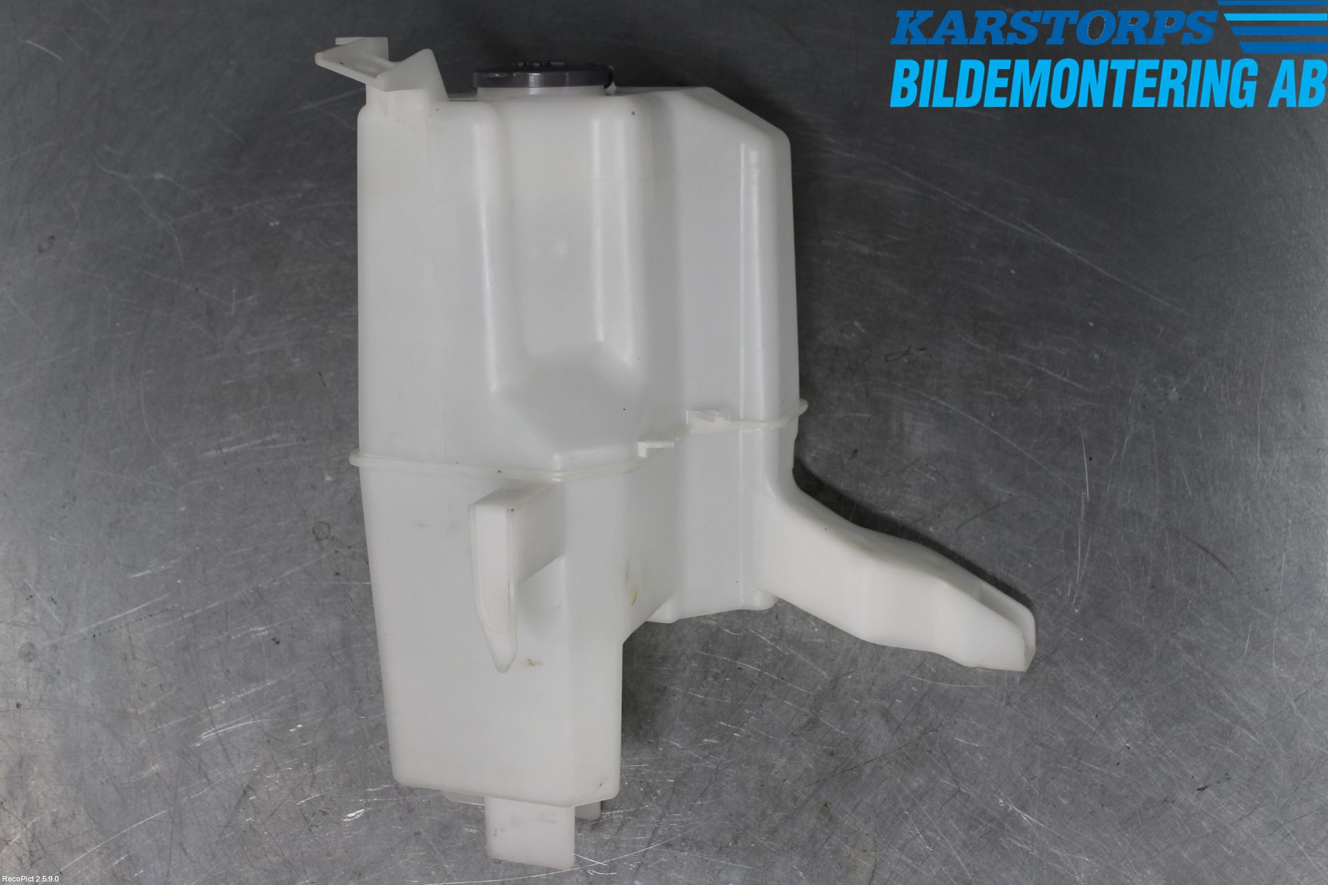 Nissan NV200/NV200 COMBI Spolartank Vindruta