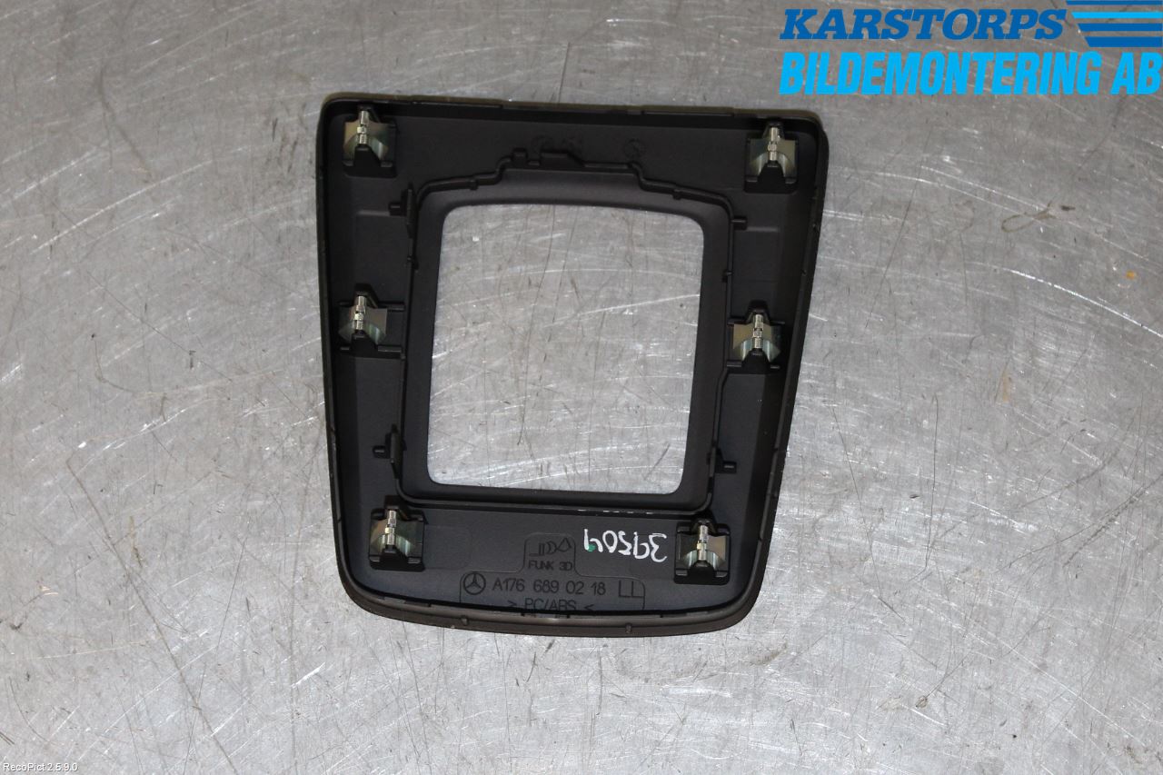 Mercedes-Benz MB CLA-KLASS (C117/X117) 13-19 Inr Tunnelfack