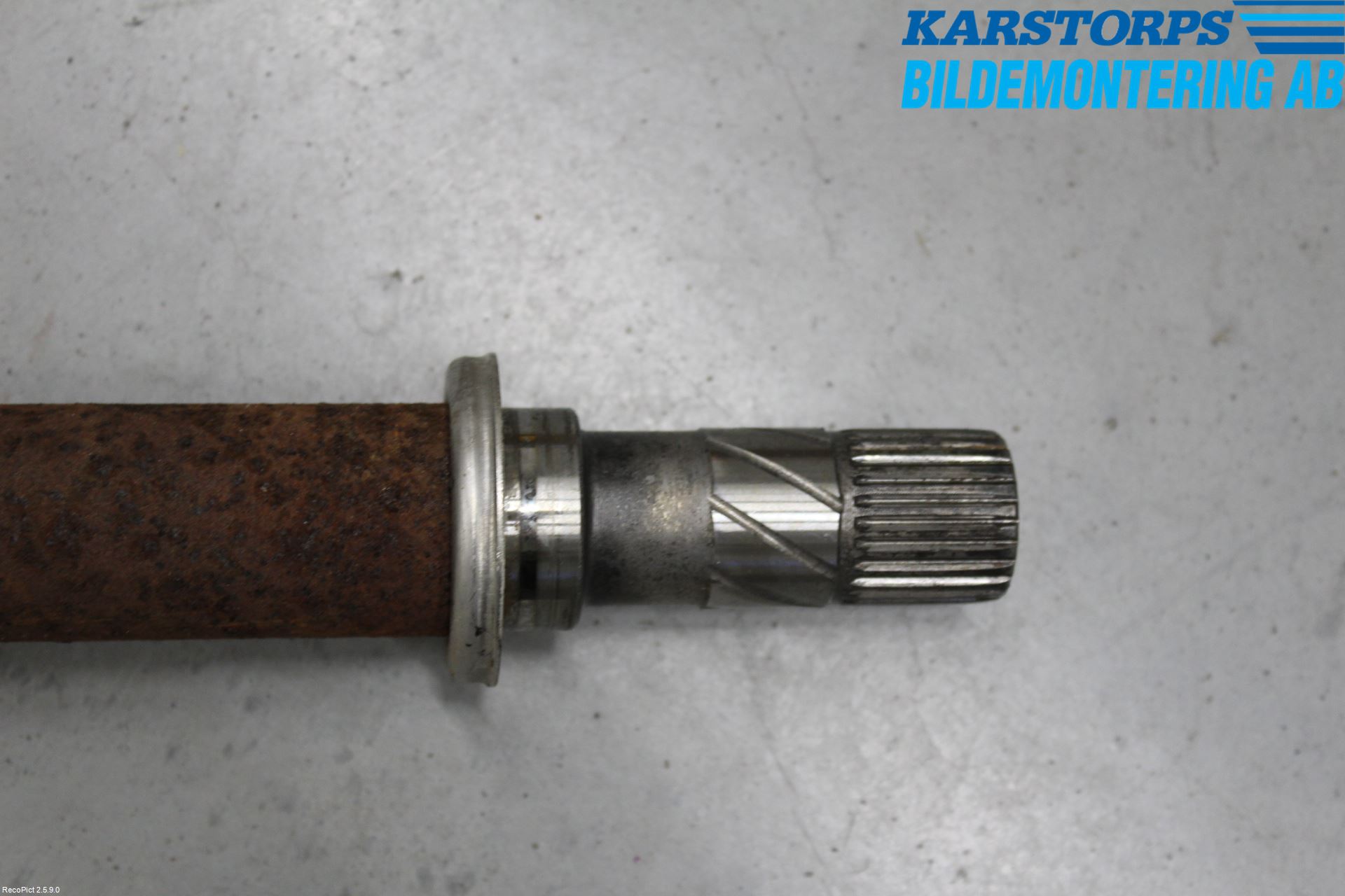Renault CLIO III  06-09 Drivaxel Fram Höger