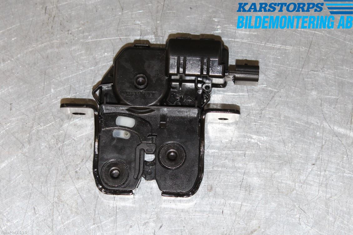 Renault CAPTUR 13-19 Låskista Baklucka