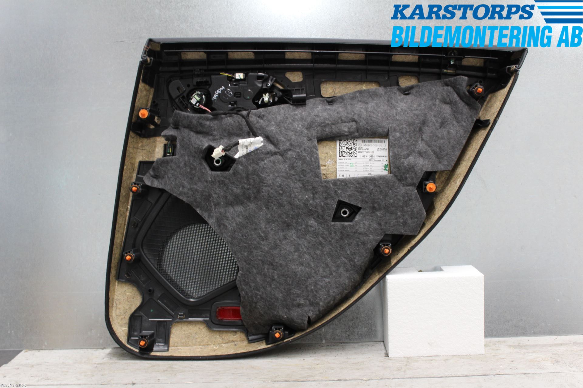 Mercedes-Benz MB CLA-KLASS (C117/X117) 13-19 Dörrklädsel Vä