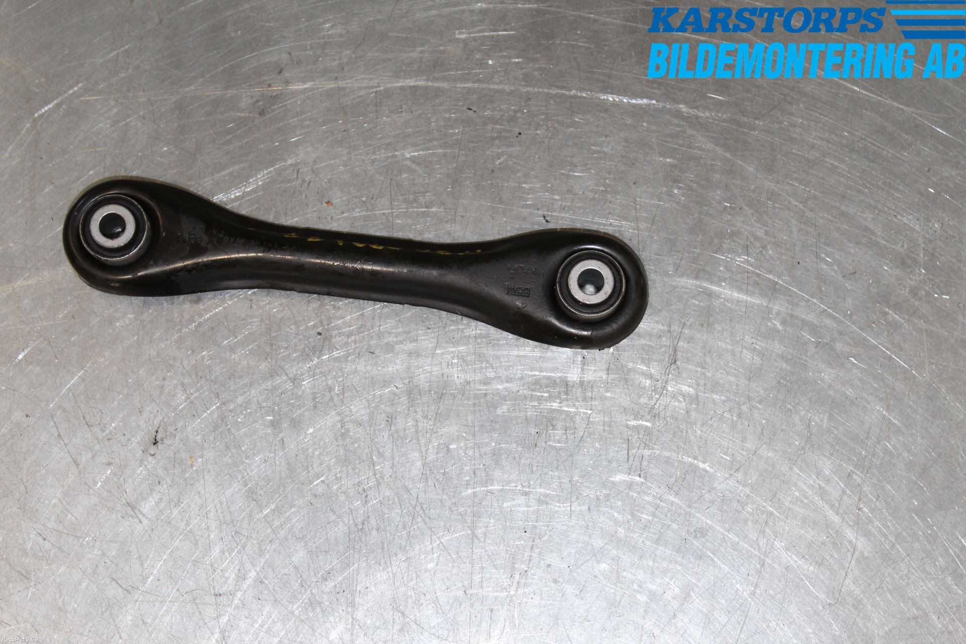 Volvo V40 12-19 Momentstag Bak