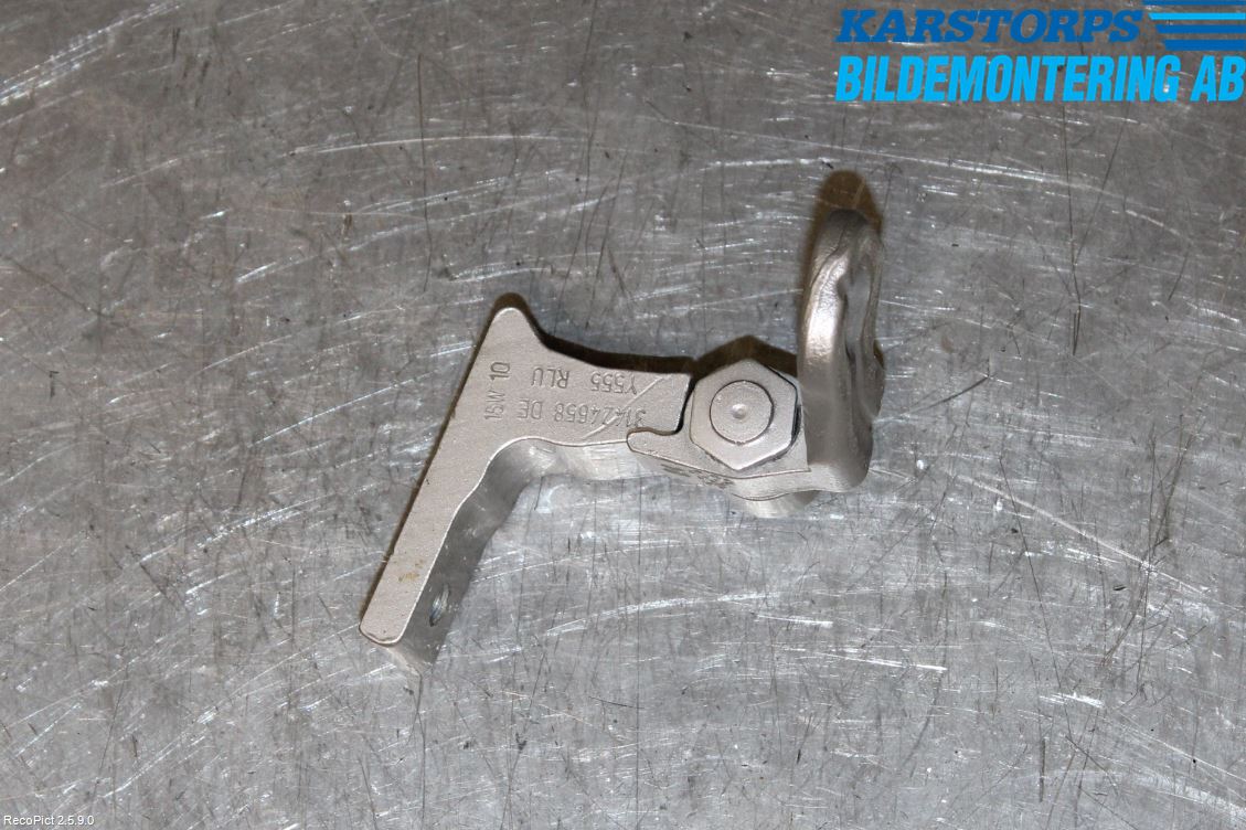 Volvo V40 12-19 Dörrgångjärn