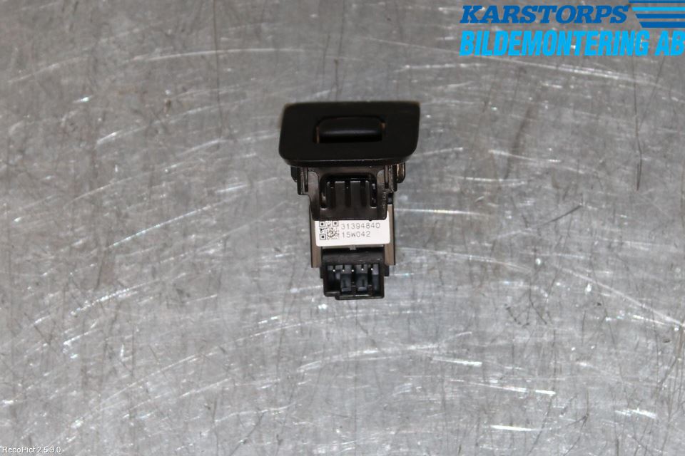 Volvo V40 12-19 Strömställare Elhiss