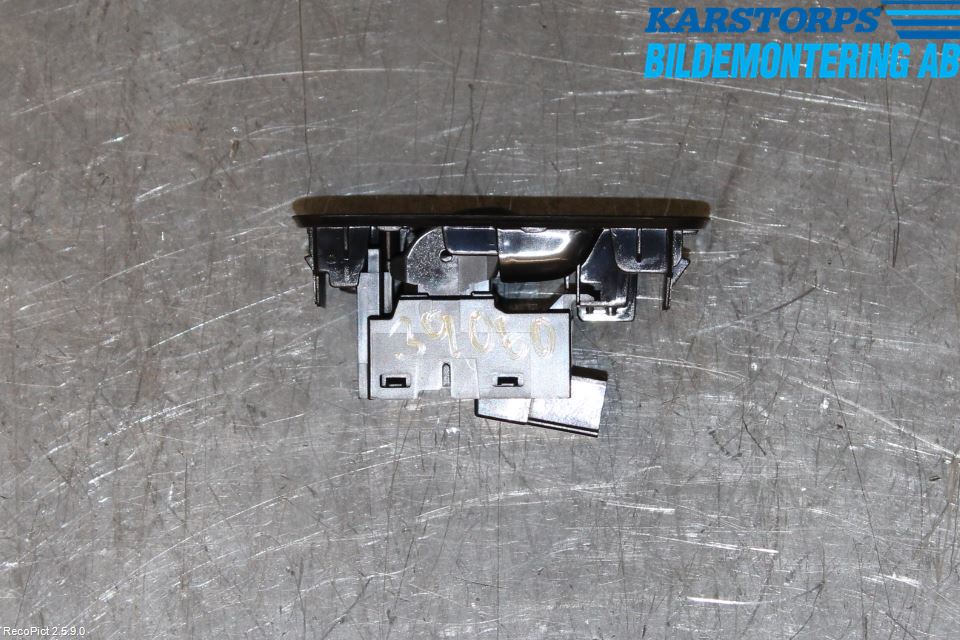 Volvo V40 12-19 Strömställare Elhiss