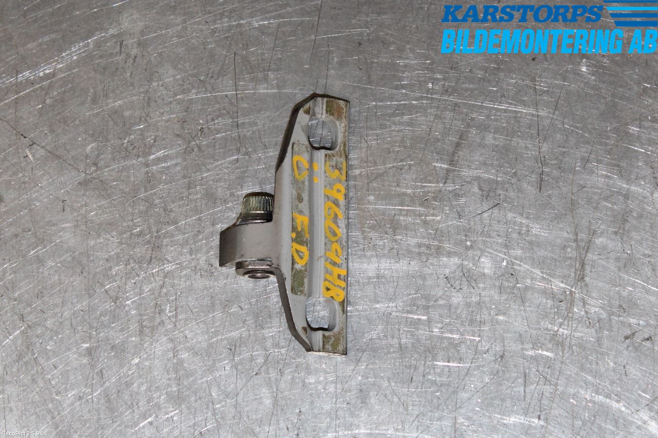 Volvo V70 08-13 Dörrgångjärn