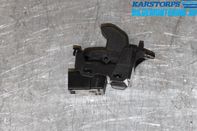 Volvo V70 08-13 Strömställare Elhiss