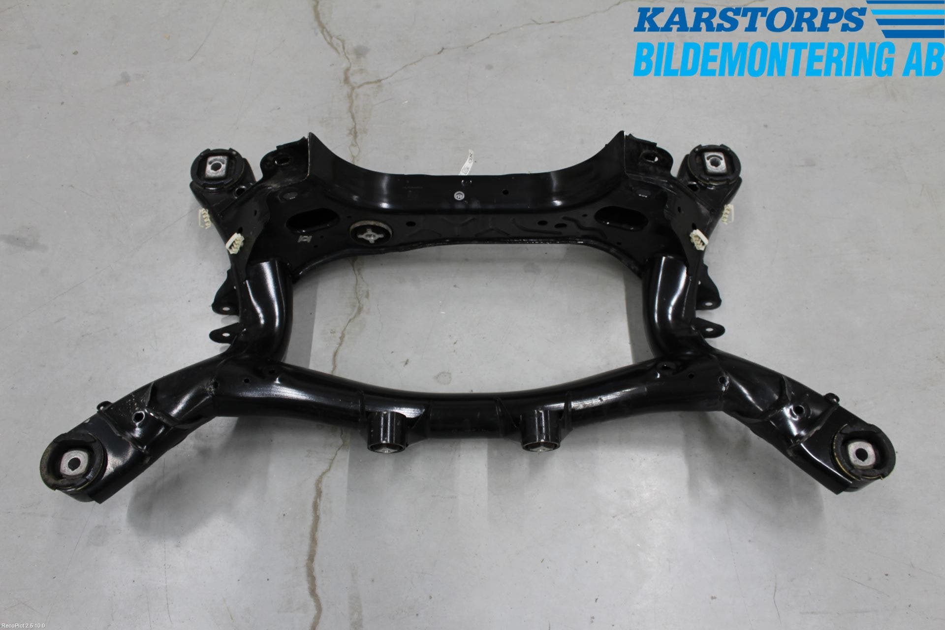 BMW 3 F30/F31/F80 12-19 Bakaxelbalk