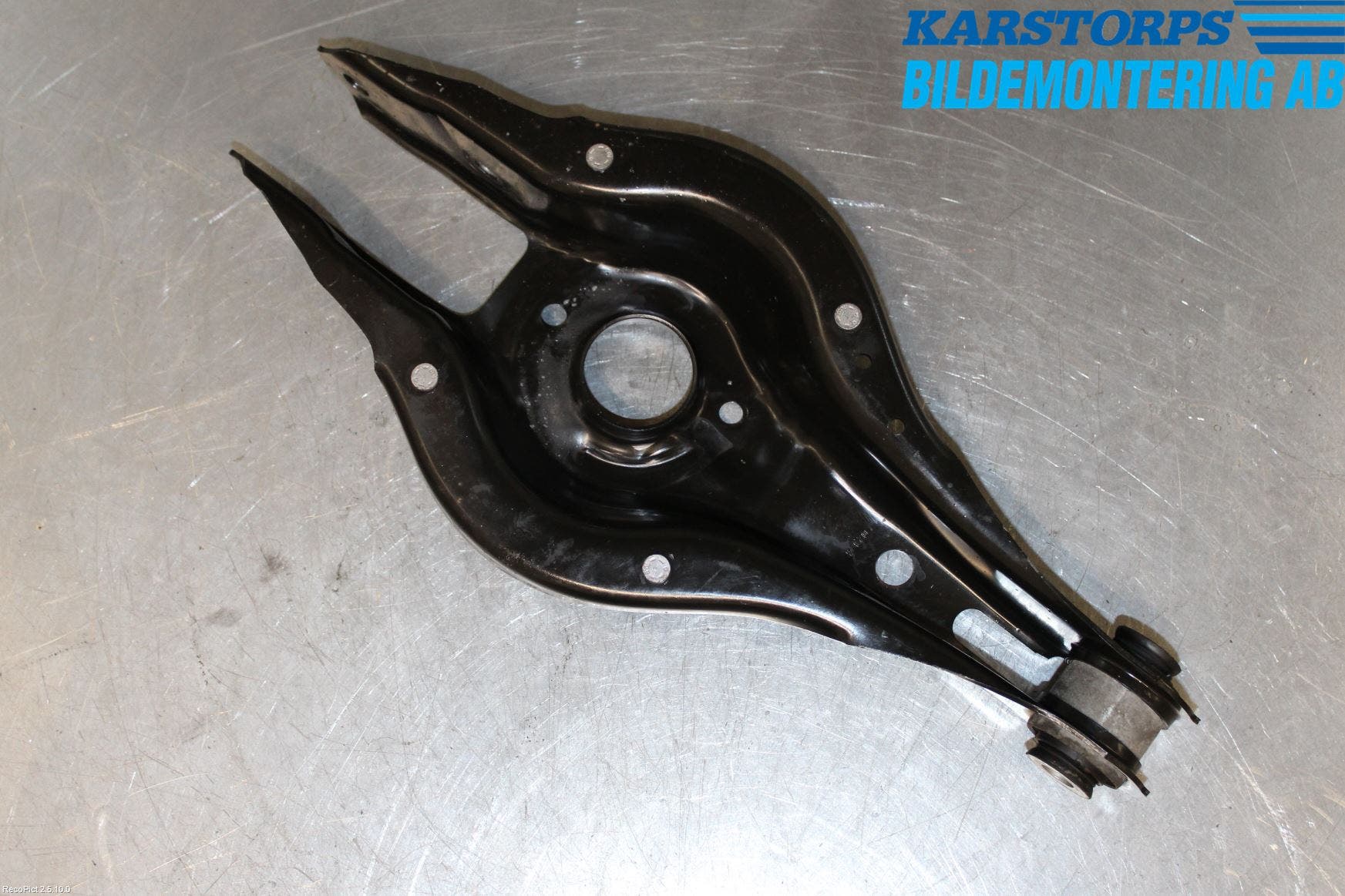 BMW 3 F30/F31/F80 12-19 Bärarm Bak Höger