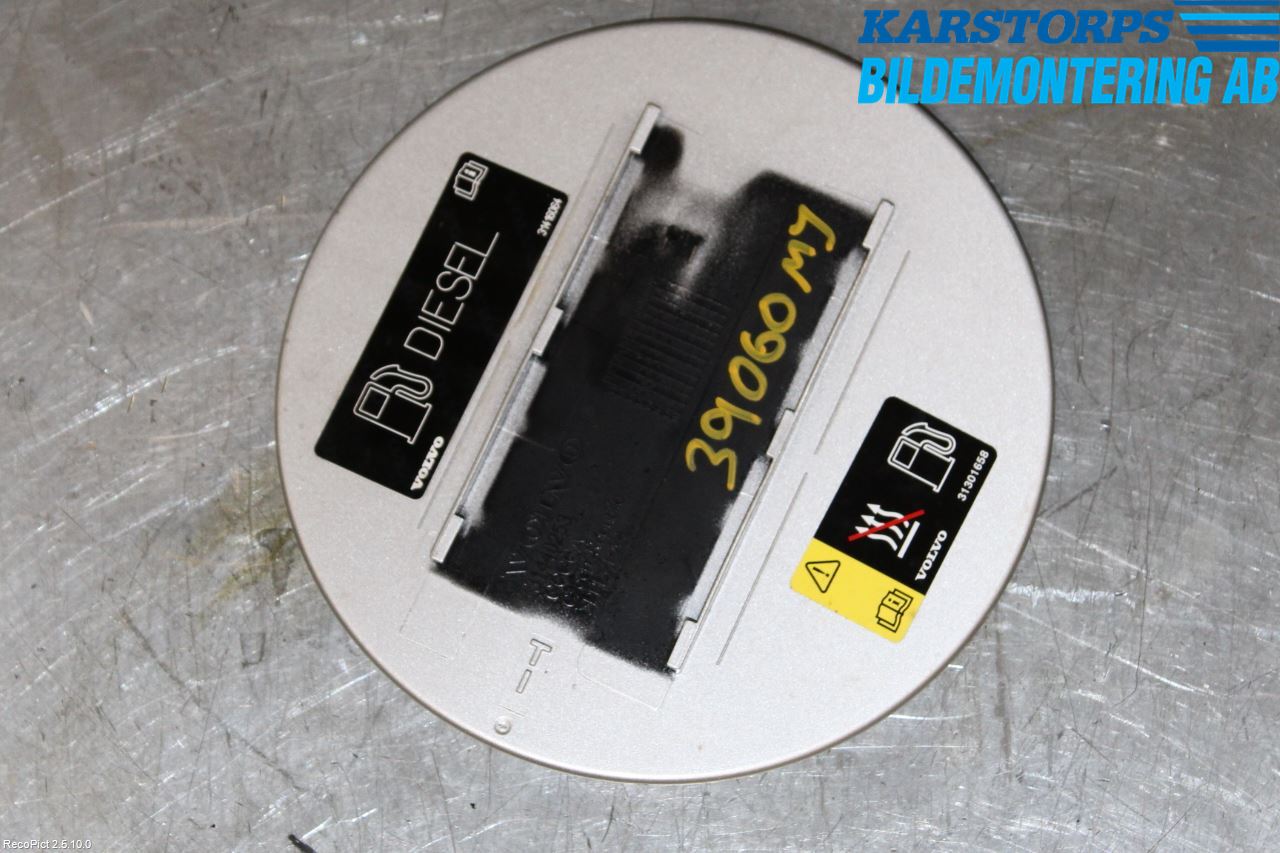 Volvo V40 12-19 Tanklucka