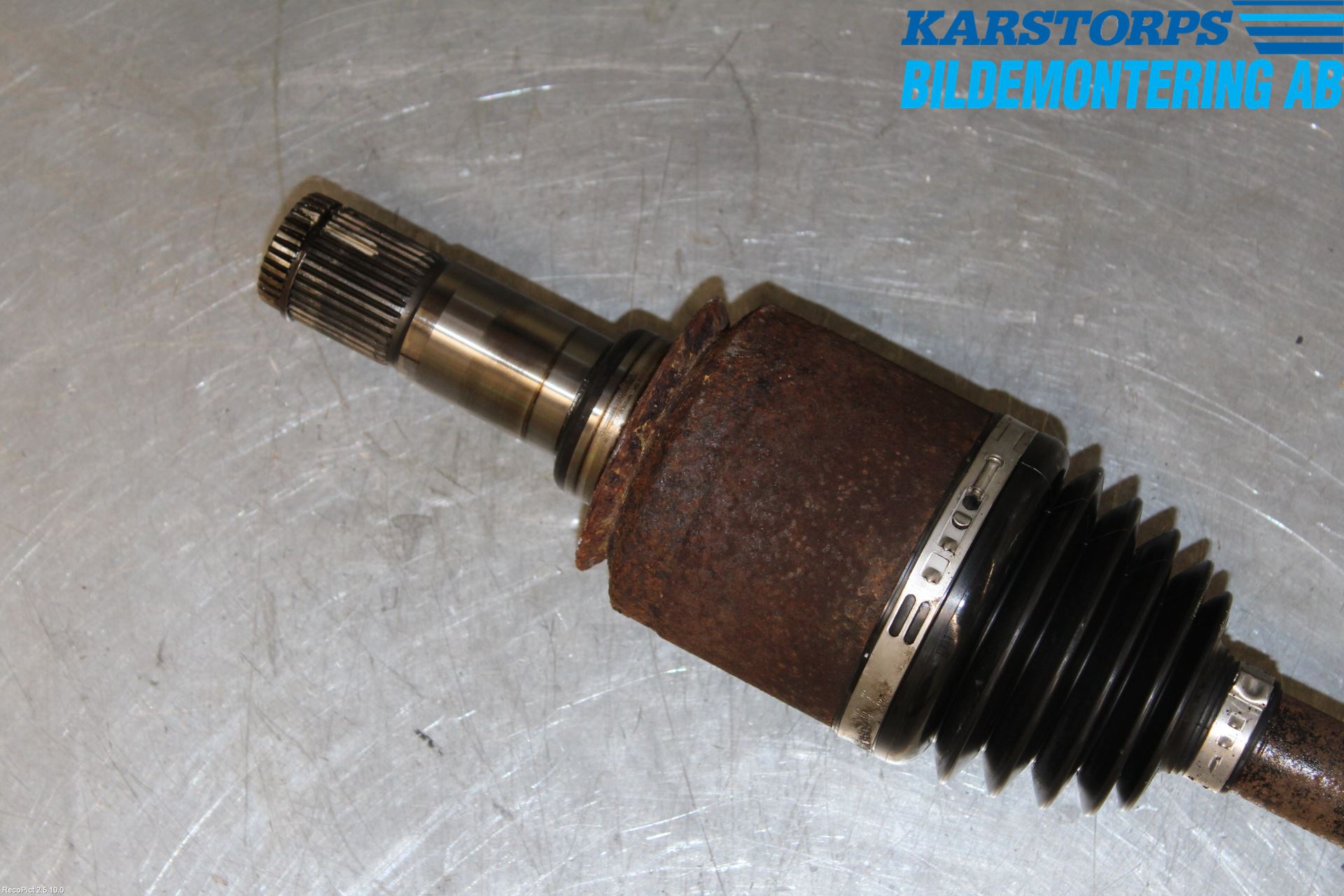 Mercedes-Benz MB ML (W163) 97-05 Drivaxel Bak Vänster