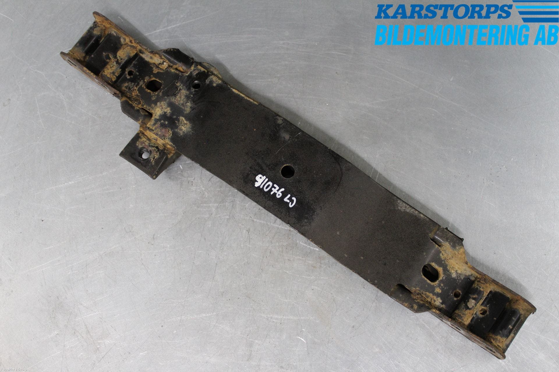 Mitsubishi L200 06-15 Växellådsbalk