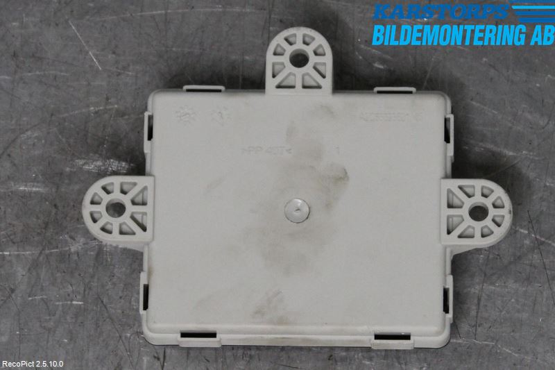 Volvo V60 14-18 Styrenhet Dörr