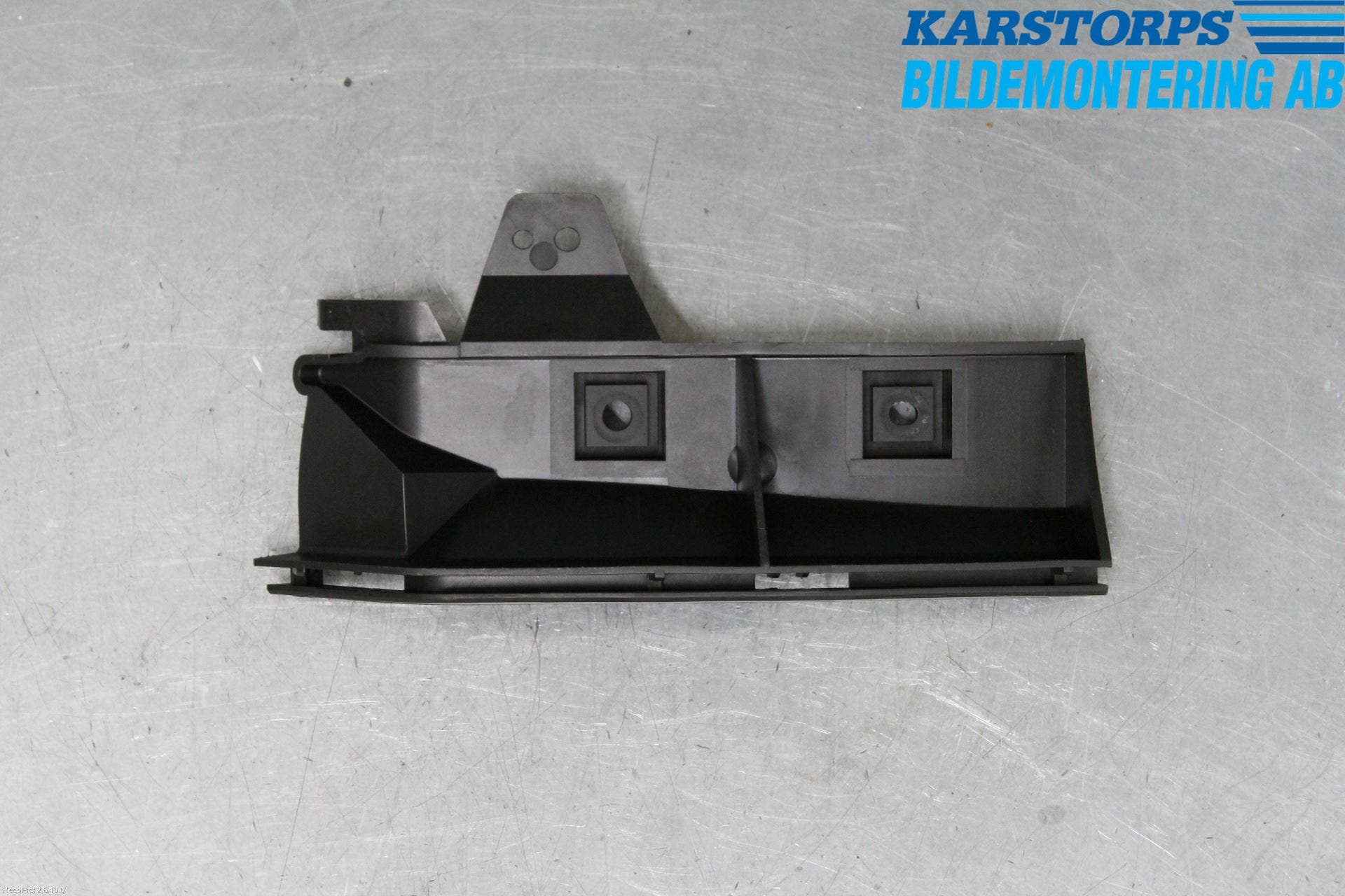 Volvo V50 04-07 Stötfångarfäste Bak Hö