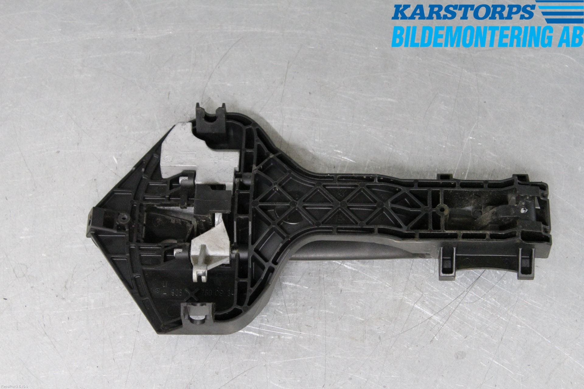 Mercedes-Benz MB SPRINTER (W906) 06-18 Dörrhandtag Yttre Vä