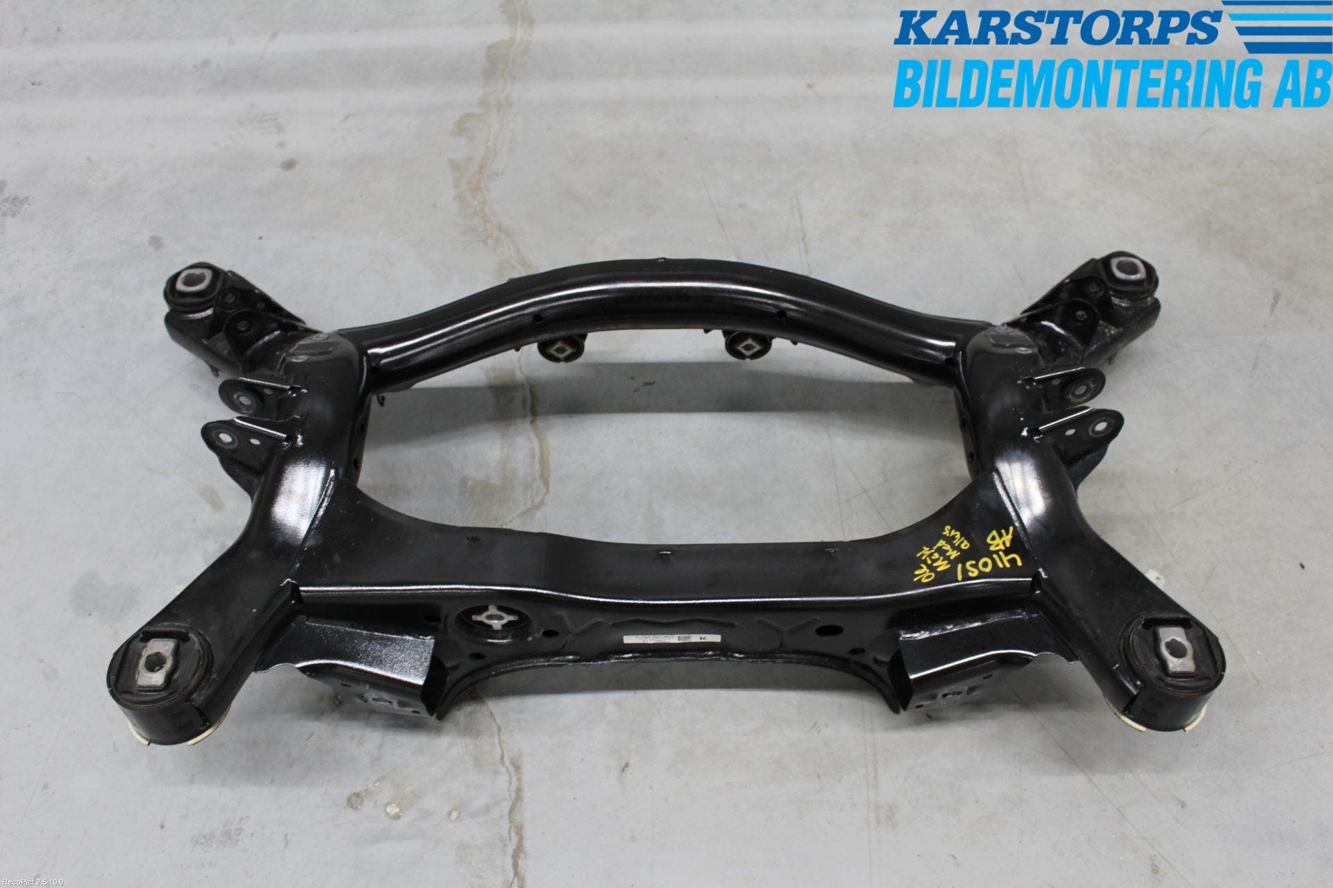 BMW 3 F30/F31/F80 12-19 Bakaxelbalk