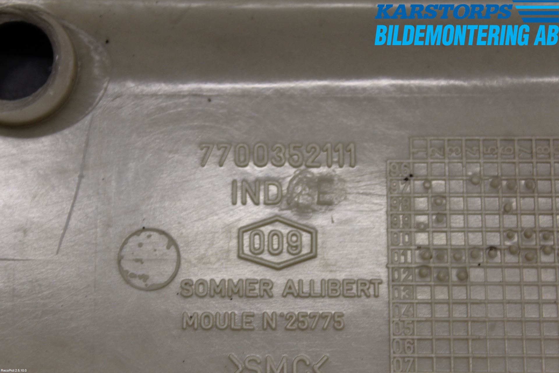 Renault MASTER   98-03 Stötfångarbalk Fram