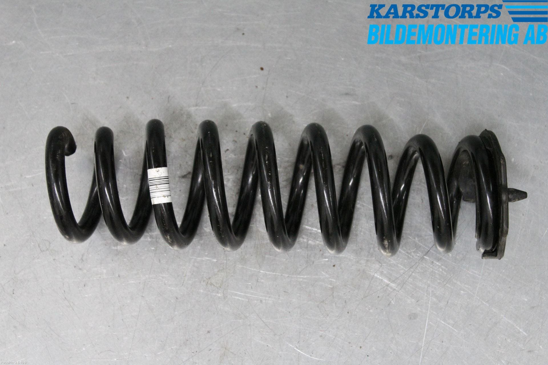 BMW 3 F30/F31/F80 12-19 Fjäder Bak