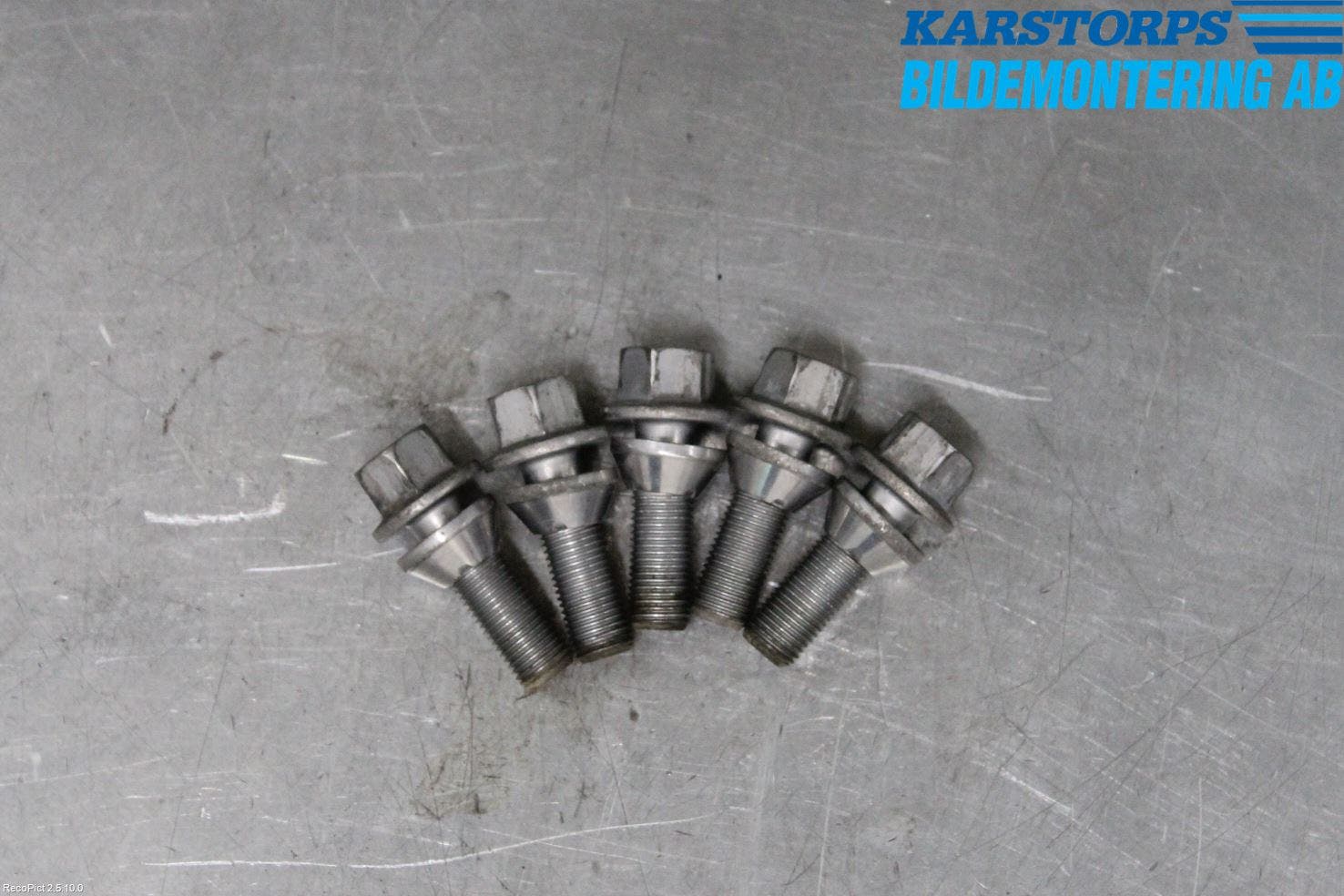 Volvo V70 14-16 Hjulmutter-Bult-Sats