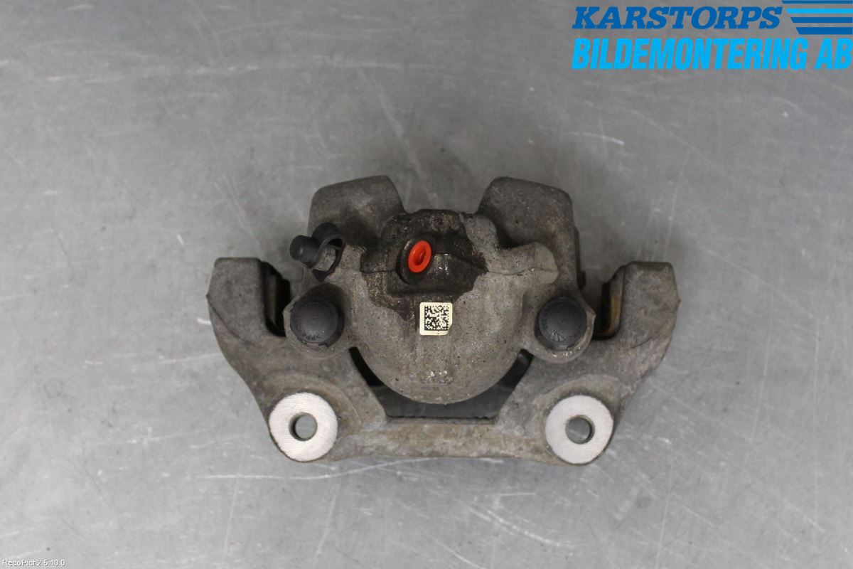 BMW 3 F30/F31/F80 12-19 Bromsok Fram Höger