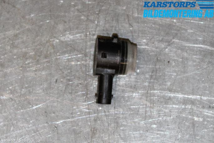 Mercedes-Benz MB CLA-KLASS (C117/X117) 13-19 Parkeringshjälp Frontsensor
