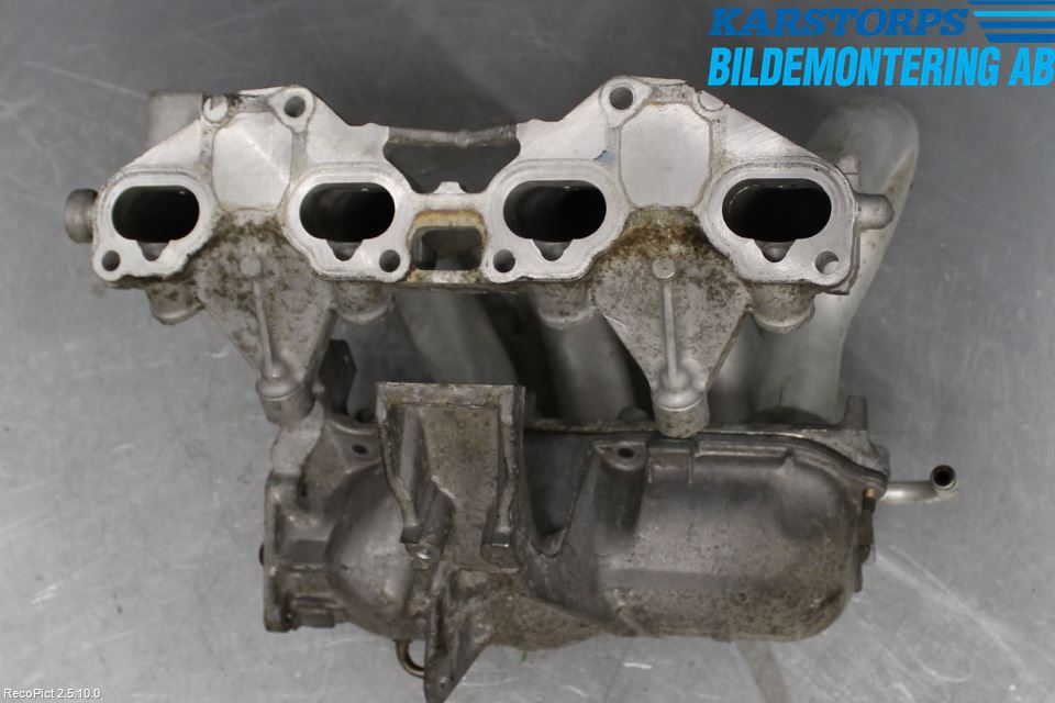 Nissan PRIMERA 02-07 Grenrör Insug