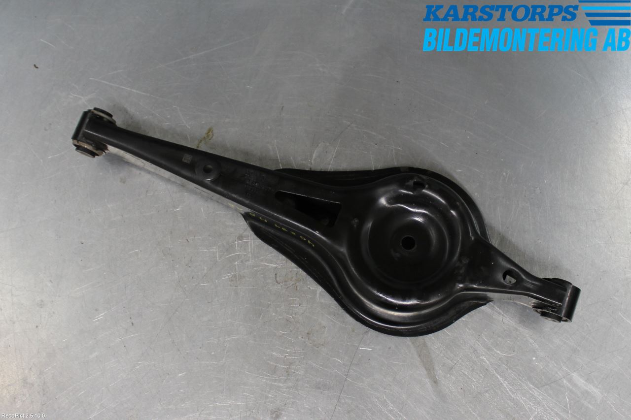 Volvo V70 14-16 Bärarm Bak Höger