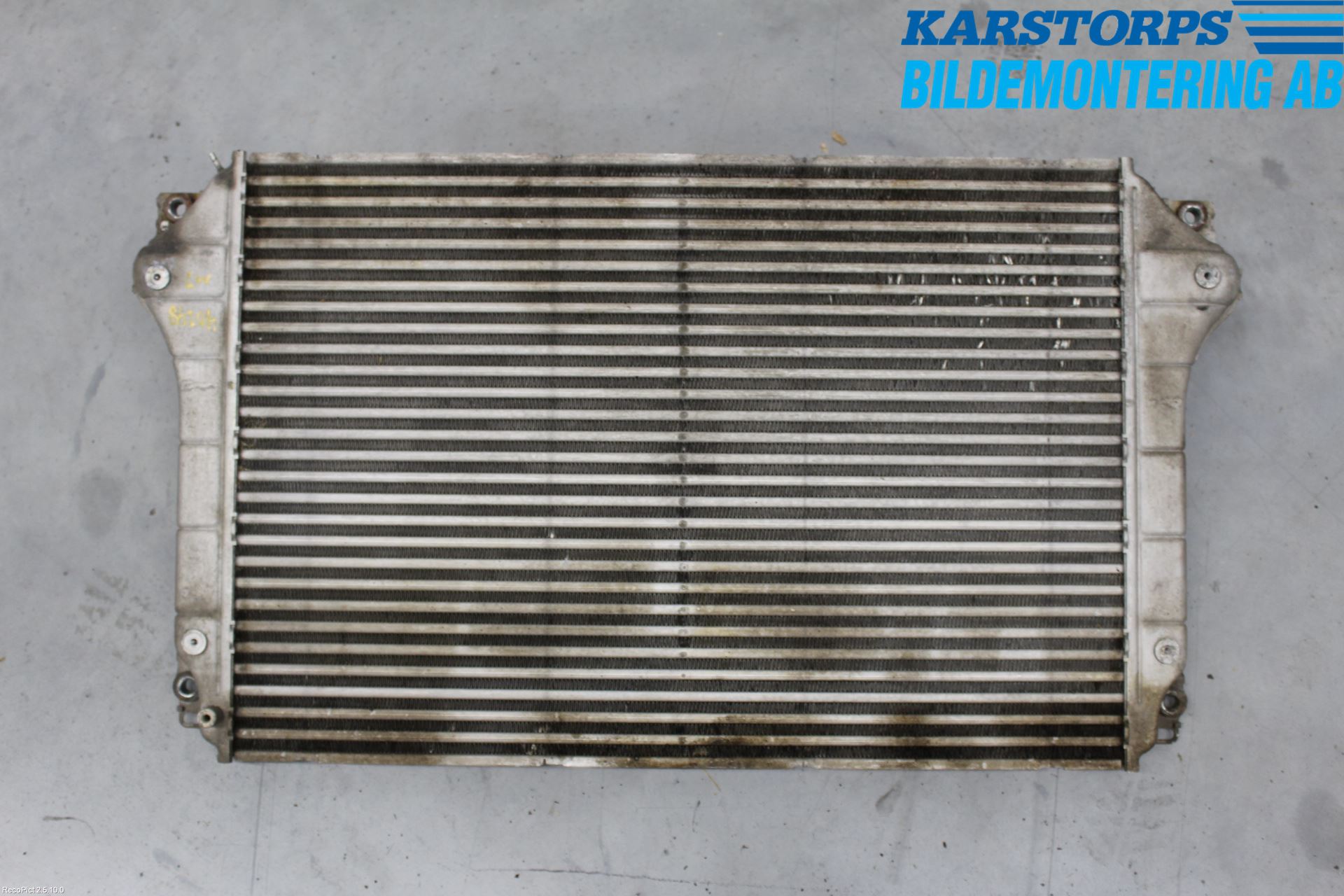 Toyota AVENSIS 07-08 Laddluft-Intercooler Kyl