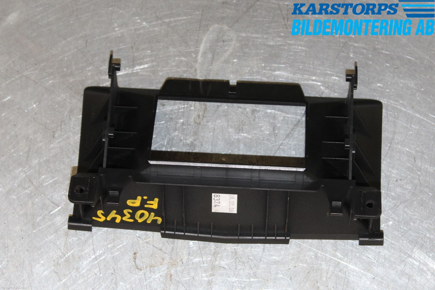 Opel ASTRA H 04-12 Instrument-Radio Sarg