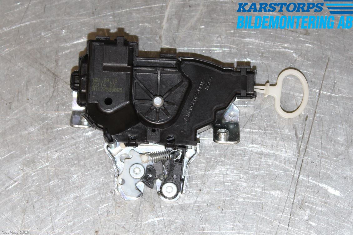 Mercedes-Benz MB C-KLASS (W205) 14-21 Låskista Baklucka